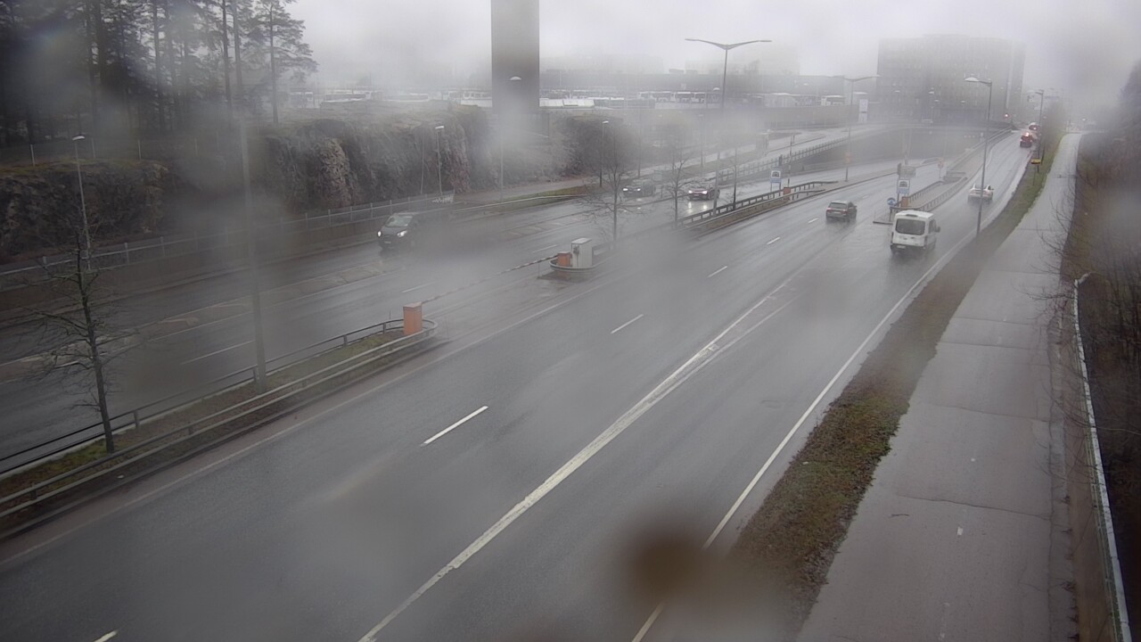 Weather Camera Image Väg 100 Helsingfors Skogsbackavägen, Ilmala, Helsinki, Uusimaa