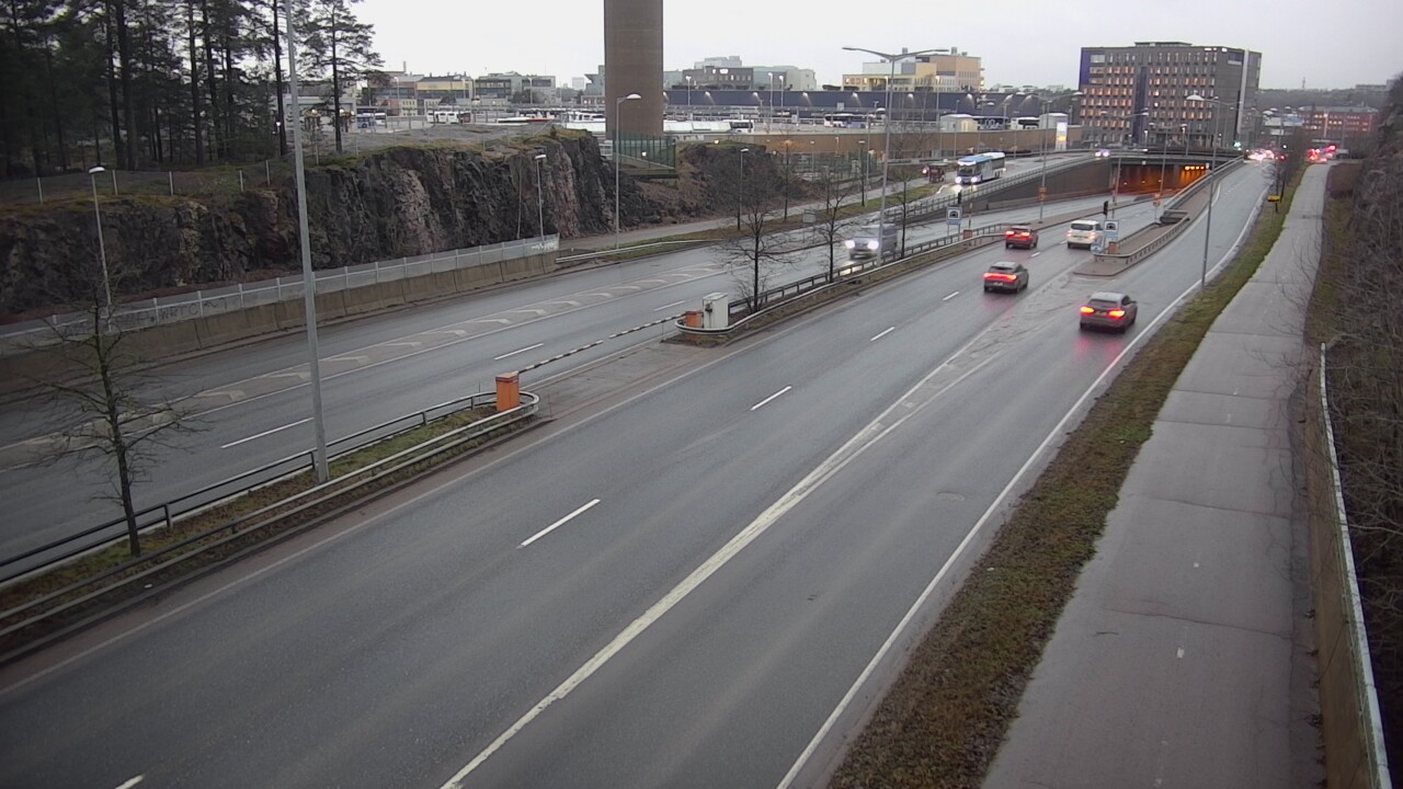 Weather Camera Image Road 100 Helsinki Hakamäentie, Ilmala, Helsinki, Uusimaa