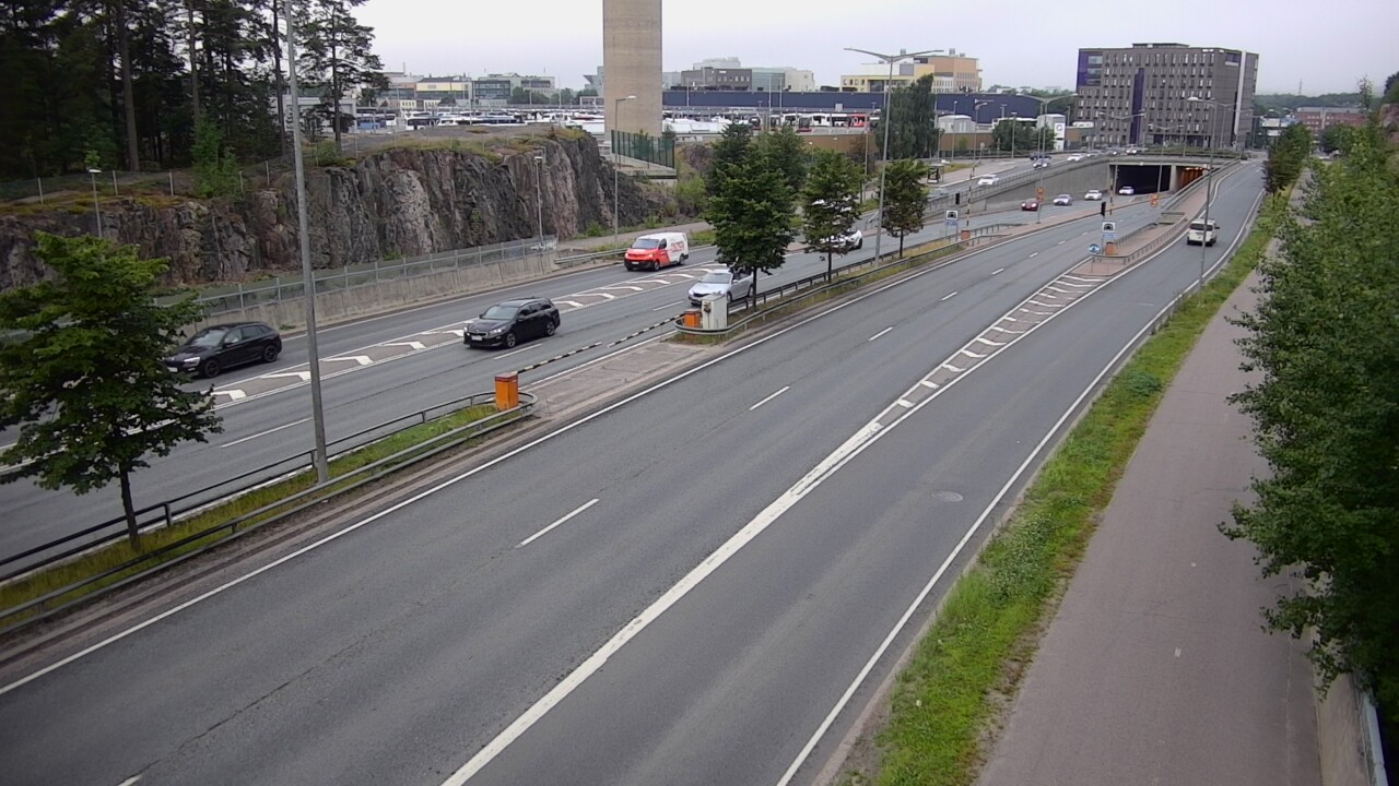 Weather Camera Image Road 100 Helsinki Hakamäentie, Ilmala, Helsinki, Uusimaa