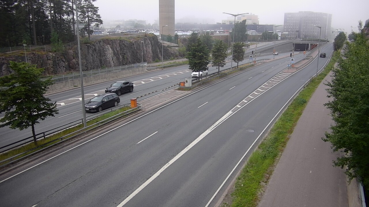 Weather Camera Image Road 100 Helsinki Hakamäentie, Ilmala, Helsinki, Uusimaa