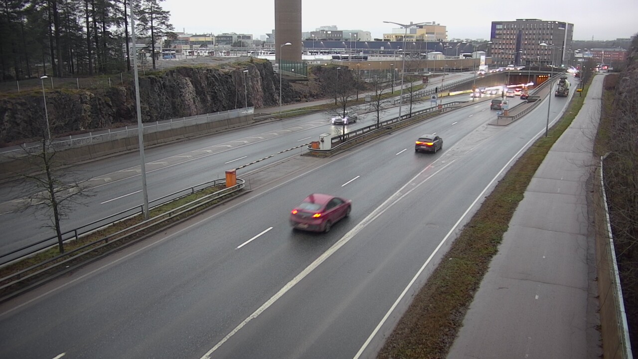 Weather Camera Image Road 100 Helsinki Hakamäentie, Ilmala, Helsinki, Uusimaa
