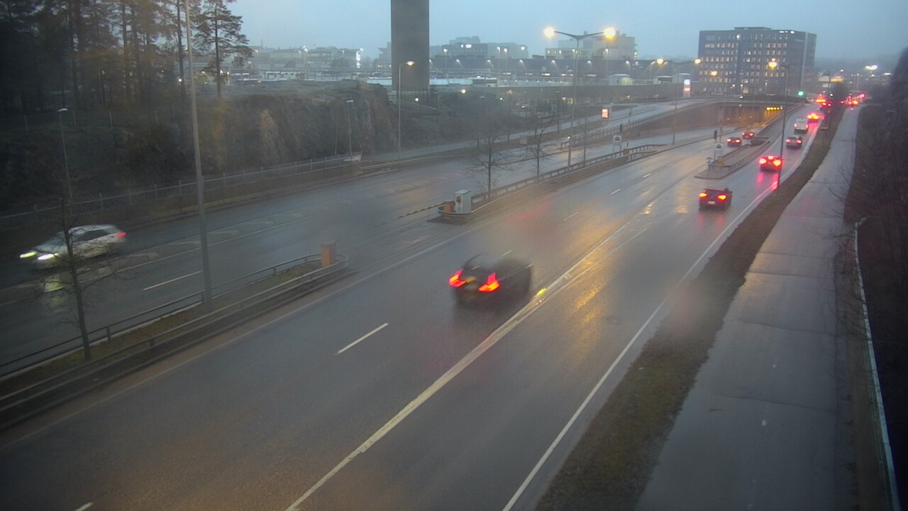 Weather Camera Image Väg 100 Helsingfors Skogsbackavägen, Ilmala, Helsinki, Uusimaa