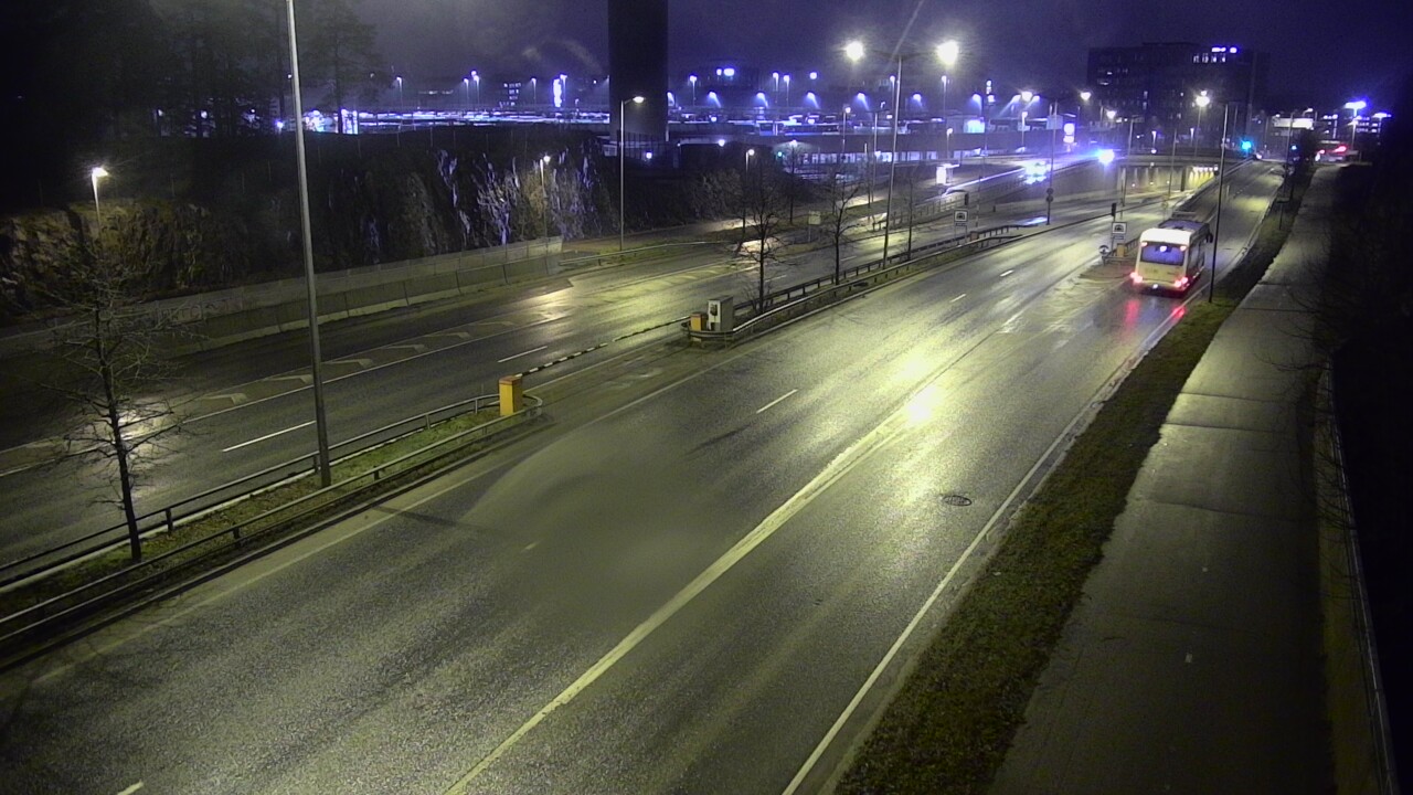 Weather Camera Image Väg 100 Helsingfors Skogsbackavägen, Ilmala, Helsinki, Uusimaa