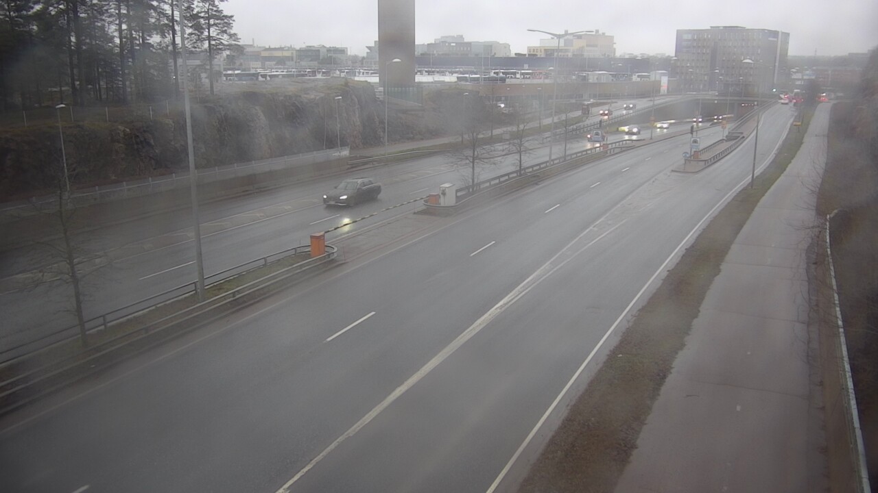 Weather Camera Image Road 100 Helsinki Hakamäentie, Ilmala, Helsinki, Uusimaa