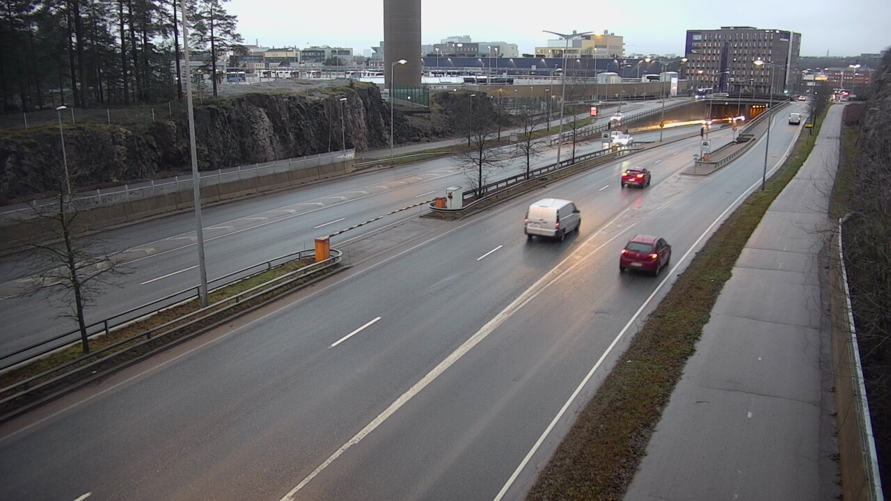 Weather Camera Image Road 100 Helsinki Hakamäentie, Ilmala, Helsinki, Uusimaa