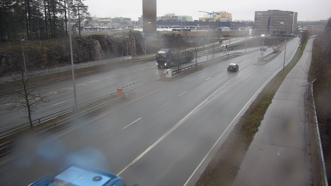 Weather Camera Image Road 100 Helsinki Hakamäentie, Ilmala, Helsinki, Uusimaa