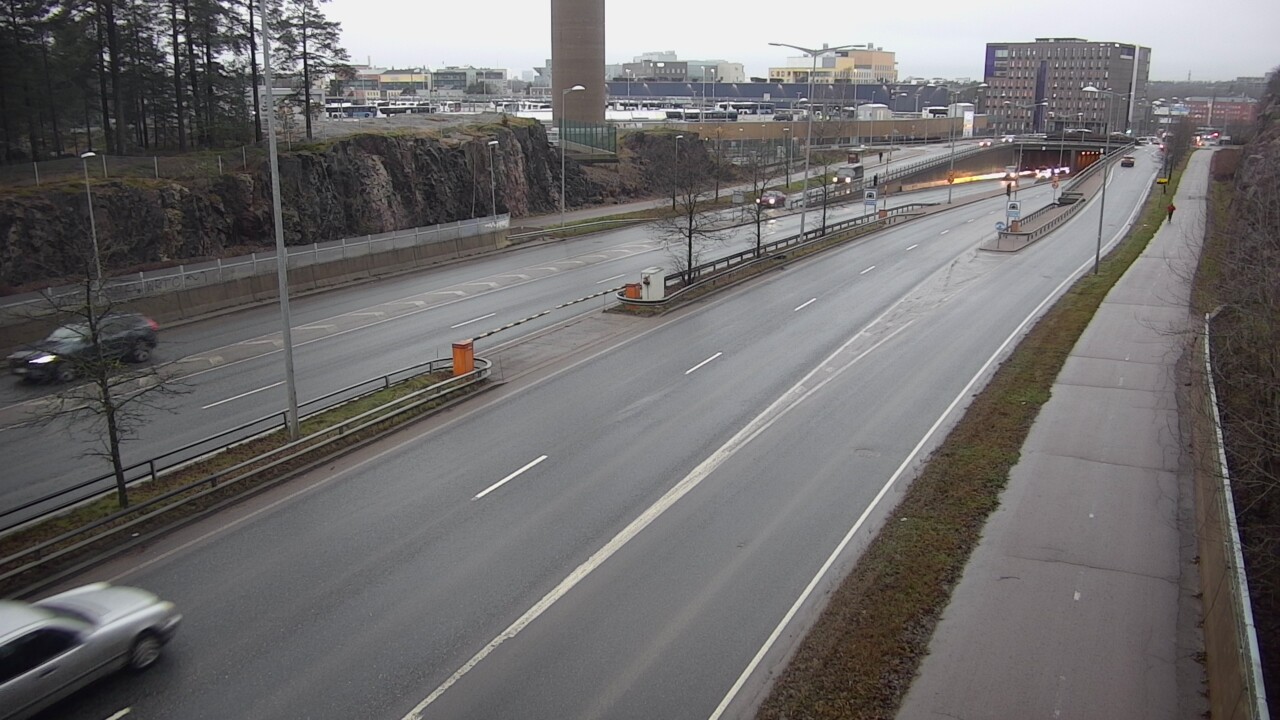 Weather Camera Image Road 100 Helsinki Hakamäentie, Ilmala, Helsinki, Uusimaa