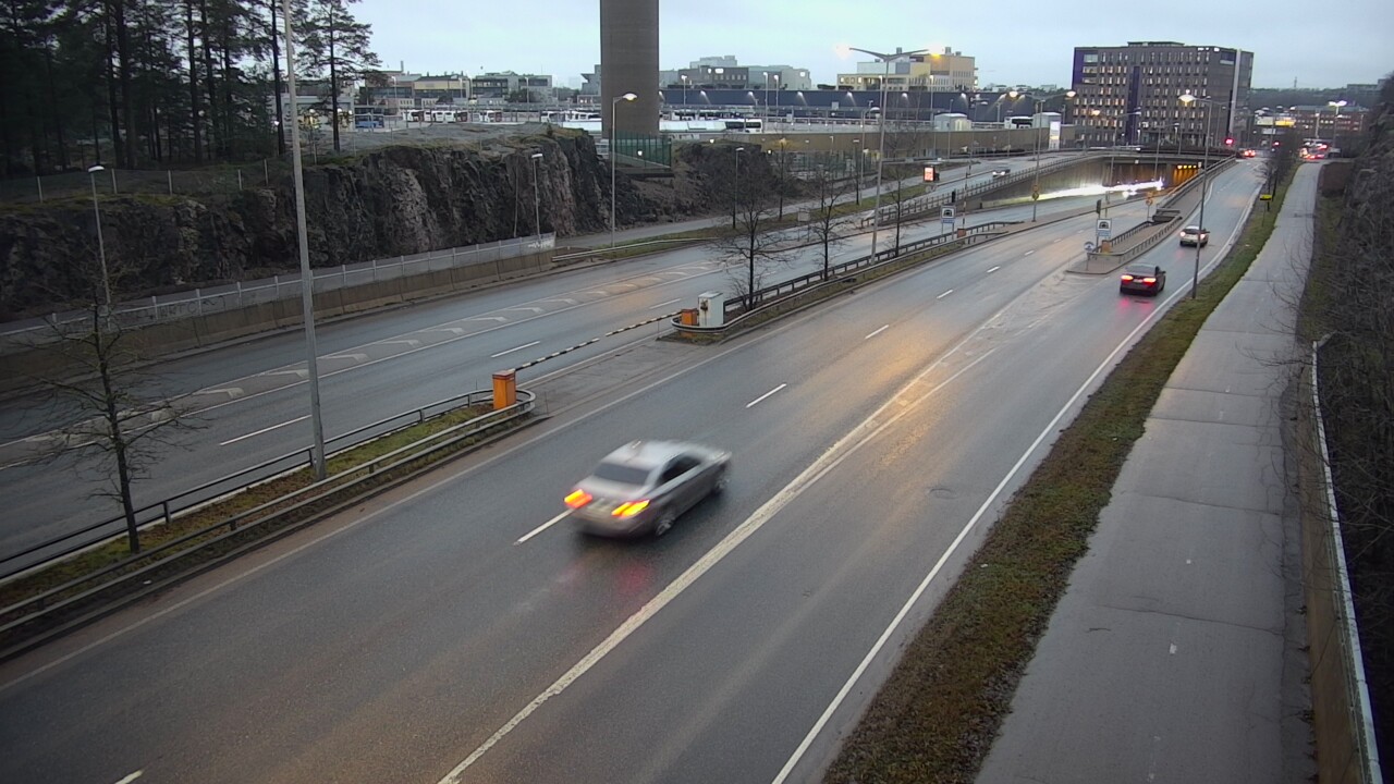 Weather Camera Image Road 100 Helsinki Hakamäentie, Ilmala, Helsinki, Uusimaa