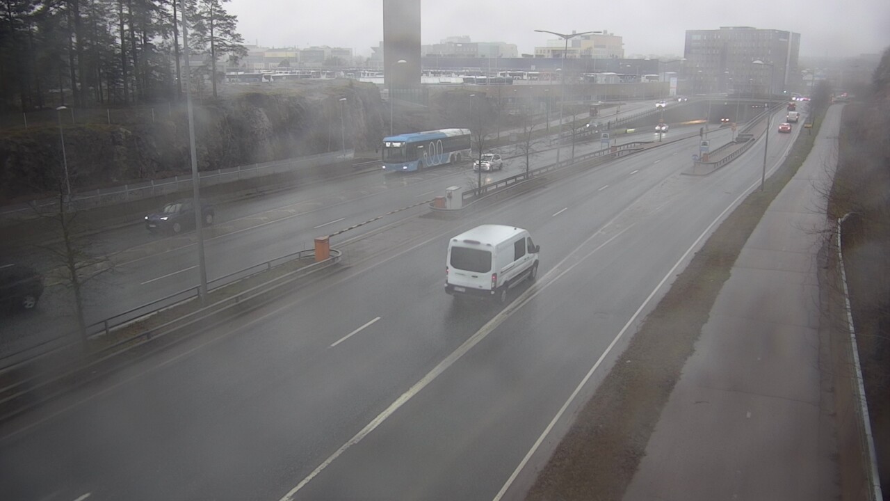 Weather Camera Image Road 100 Helsinki Hakamäentie, Ilmala, Helsinki, Uusimaa