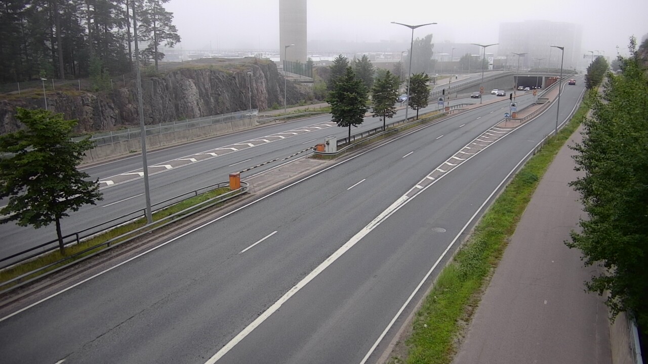 Weather Camera Image Road 100 Helsinki Hakamäentie, Ilmala, Helsinki, Uusimaa