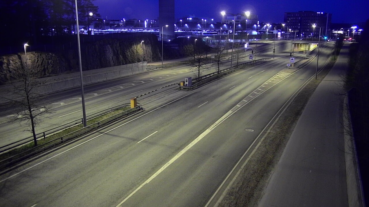 Weather Camera Image Väg 100 Helsingfors Skogsbackavägen, Ilmala, Helsinki, Uusimaa
