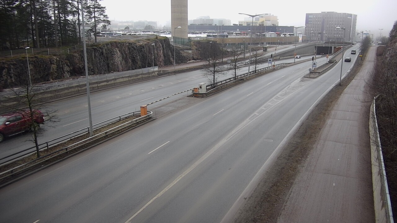 Weather Camera Image Väg 100 Helsingfors Skogsbackavägen, Ilmala, Helsinki, Uusimaa