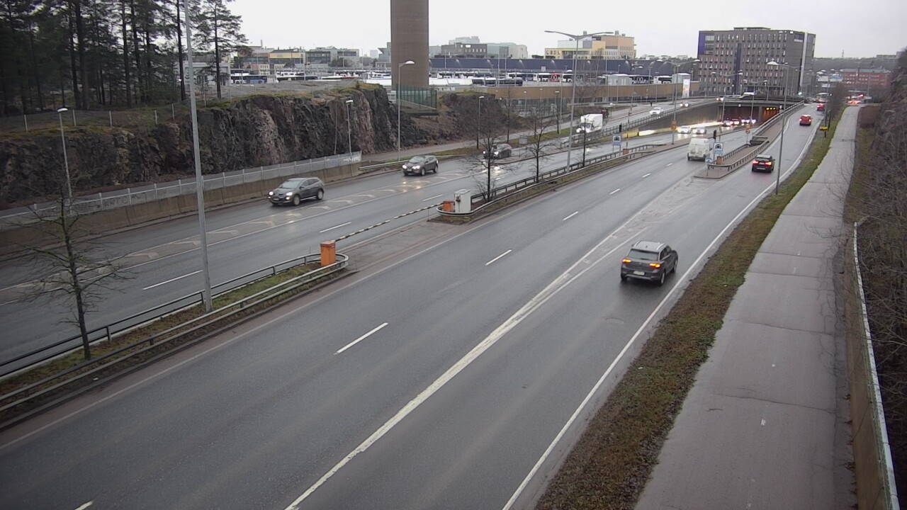 Weather Camera Image Road 100 Helsinki Hakamäentie, Ilmala, Helsinki, Uusimaa
