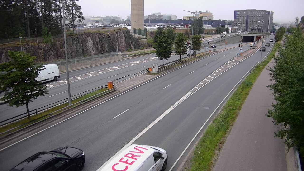 Weather Camera Image Road 100 Helsinki Hakamäentie, Ilmala, Helsinki, Uusimaa
