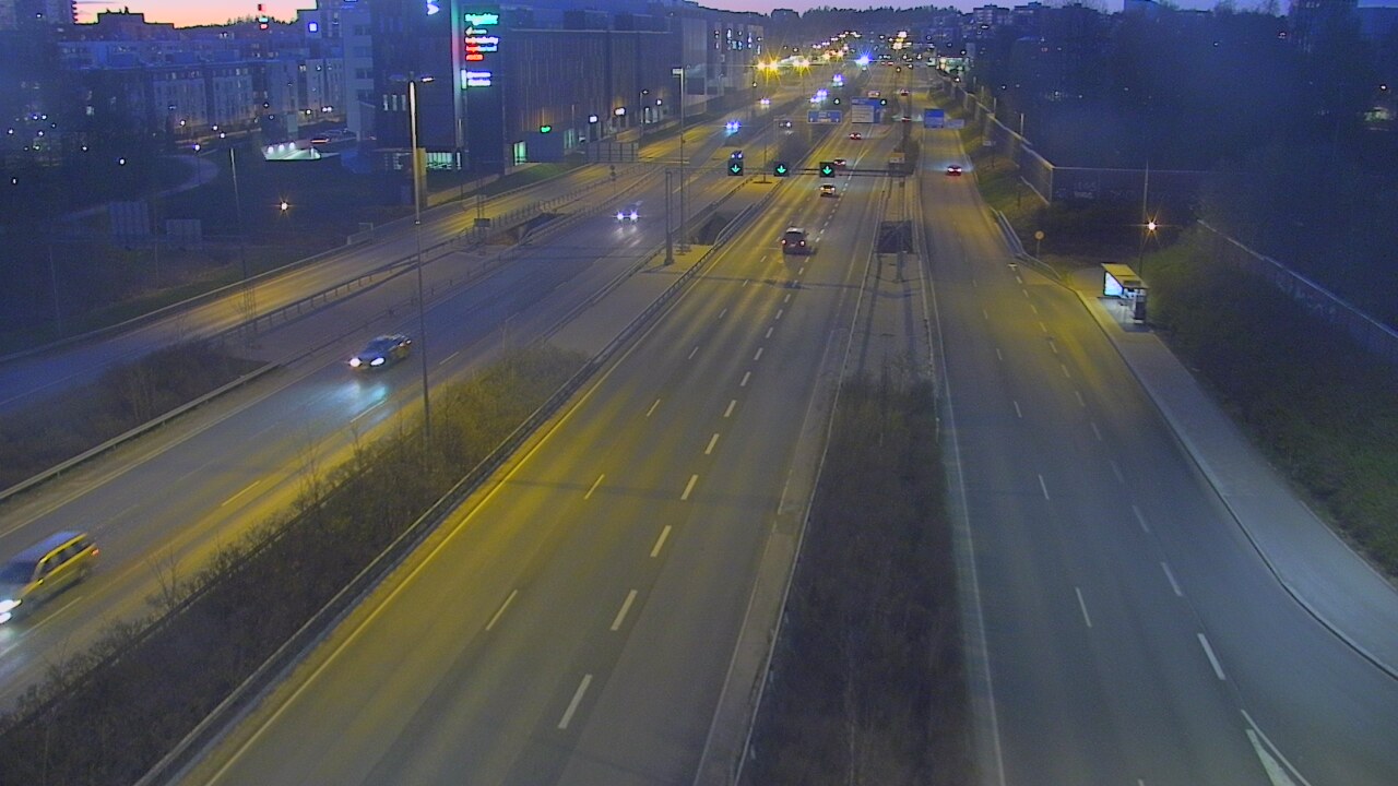 Weather Camera Image Väg 101 Esbo Säterinsolmu, Espoo, Uusimaa