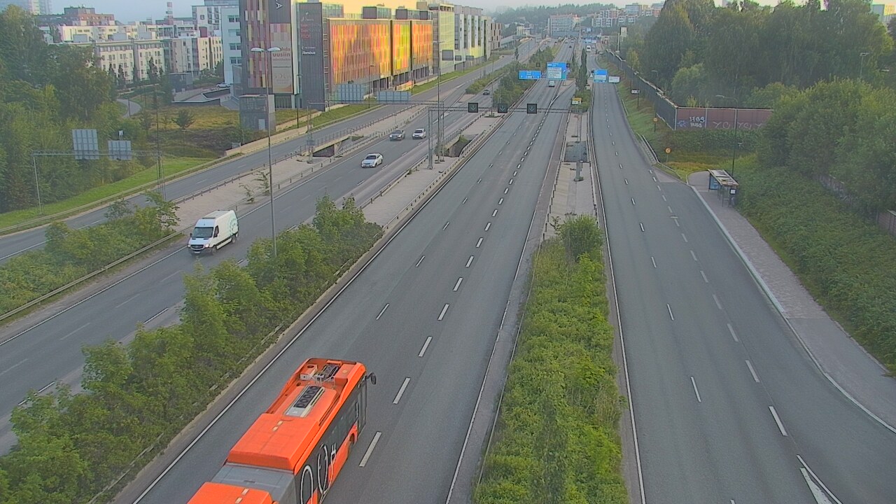 Weather Camera Image Road 101 Espoo Säterinsolmu, Espoo, Uusimaa