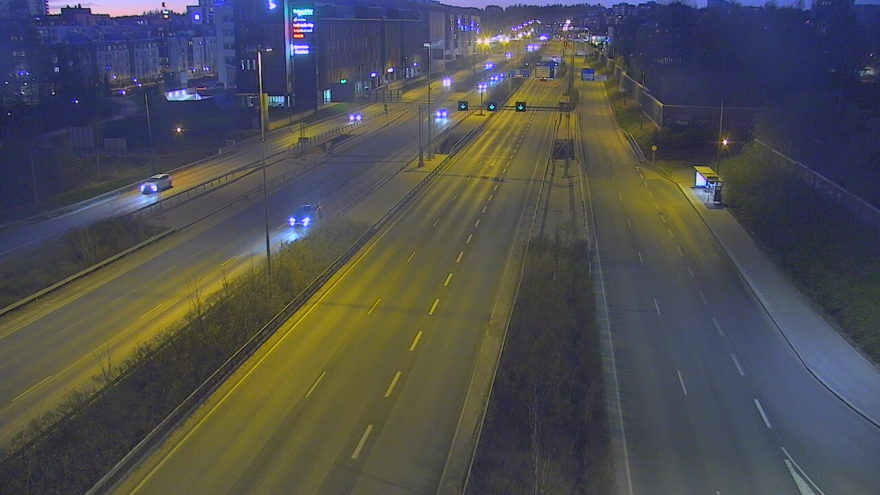 Weather Camera Image Väg 101 Esbo Säterinsolmu, Espoo, Uusimaa