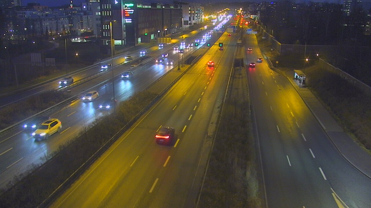 Weather Camera Image Road 101 Espoo Säterinsolmu, Espoo, Uusimaa