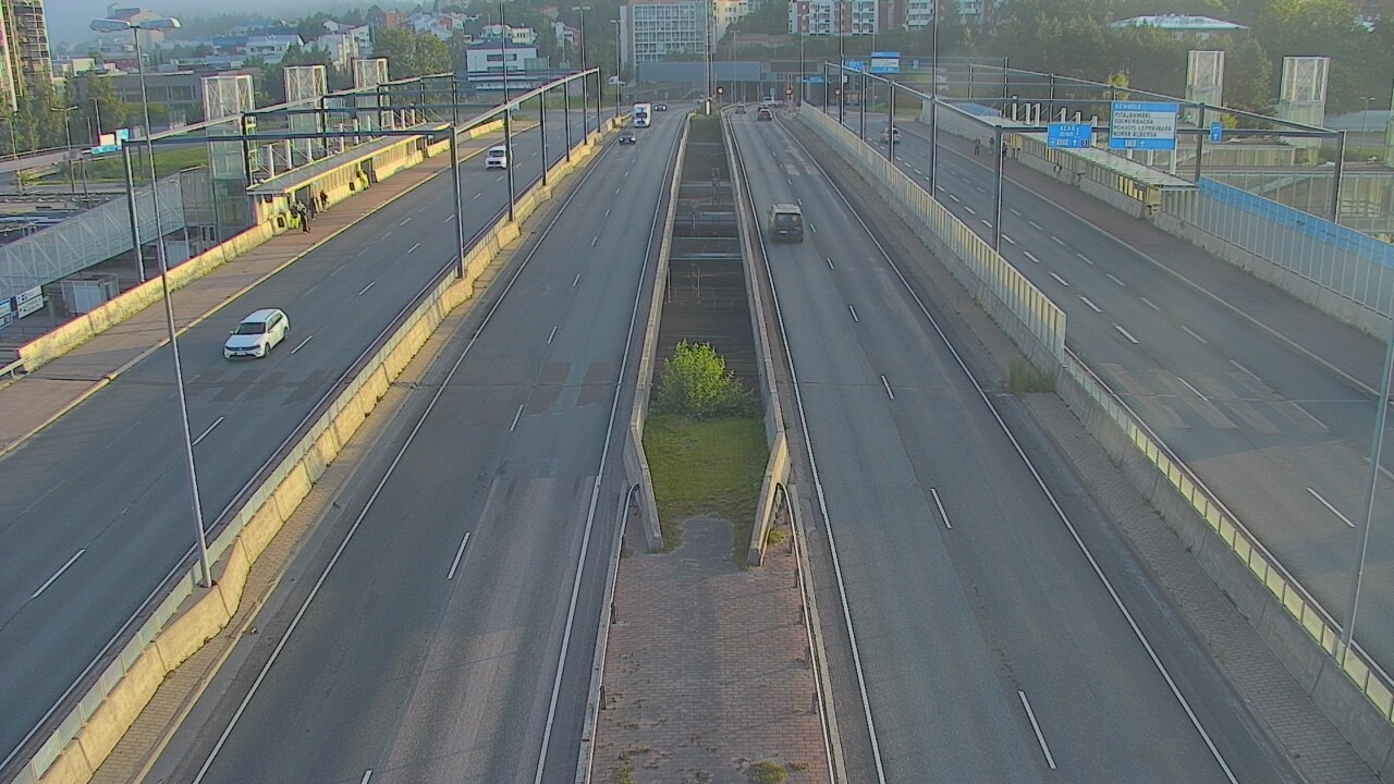 Weather Camera Image Road 101 Espoo Vermo, Espoo, Uusimaa