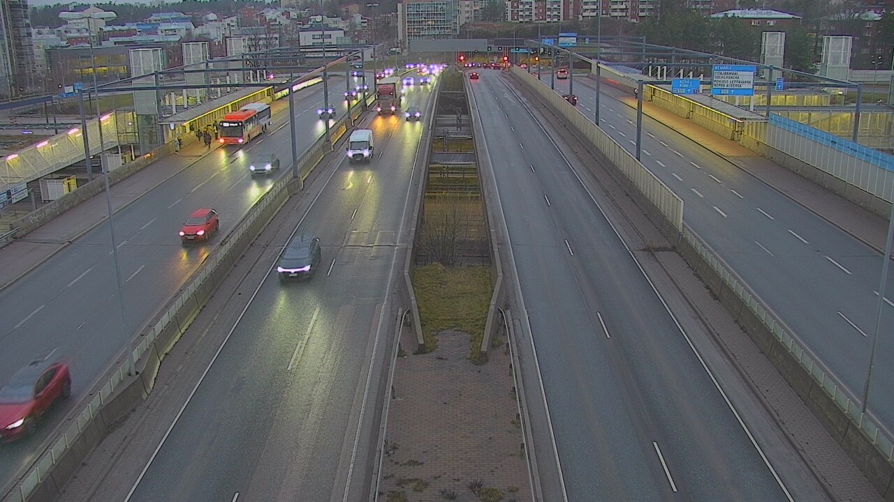 Weather Camera Image Road 101 Espoo Vermo, Espoo, Uusimaa