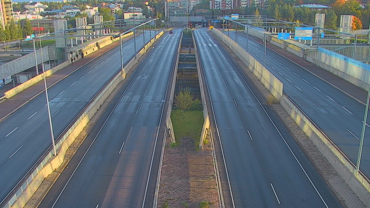 Weather Camera Image Road 101 Espoo Vermo, Espoo, Uusimaa
