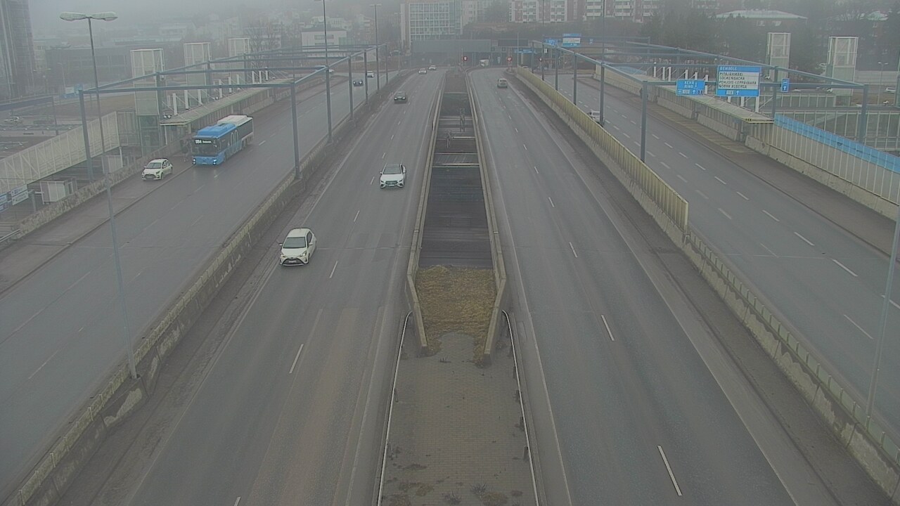 Weather Camera Image Road 101 Espoo Vermo, Espoo, Uusimaa