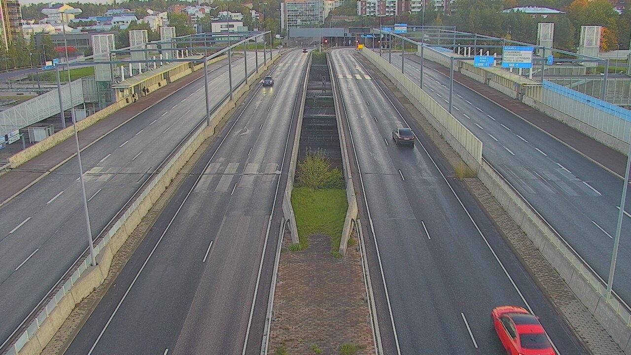 Weather Camera Image Road 101 Espoo Vermo, Espoo, Uusimaa