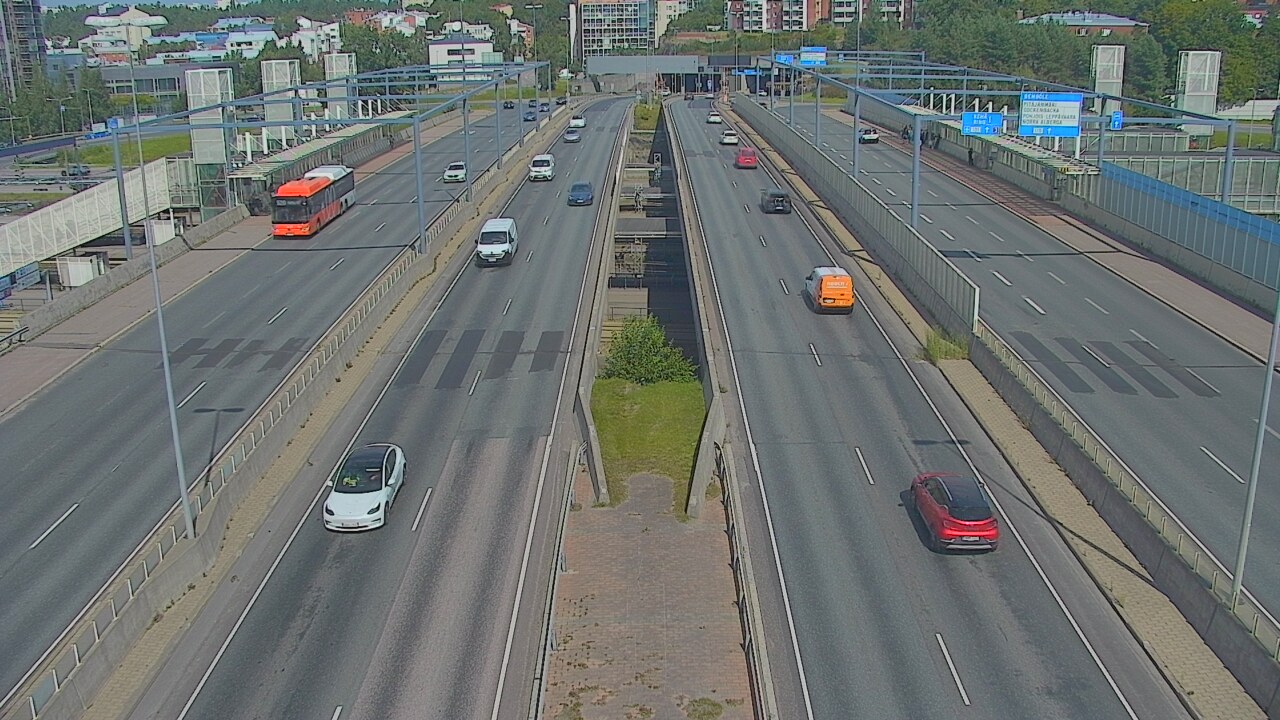 Weather Camera Image Road 101 Espoo Vermo, Espoo, Uusimaa