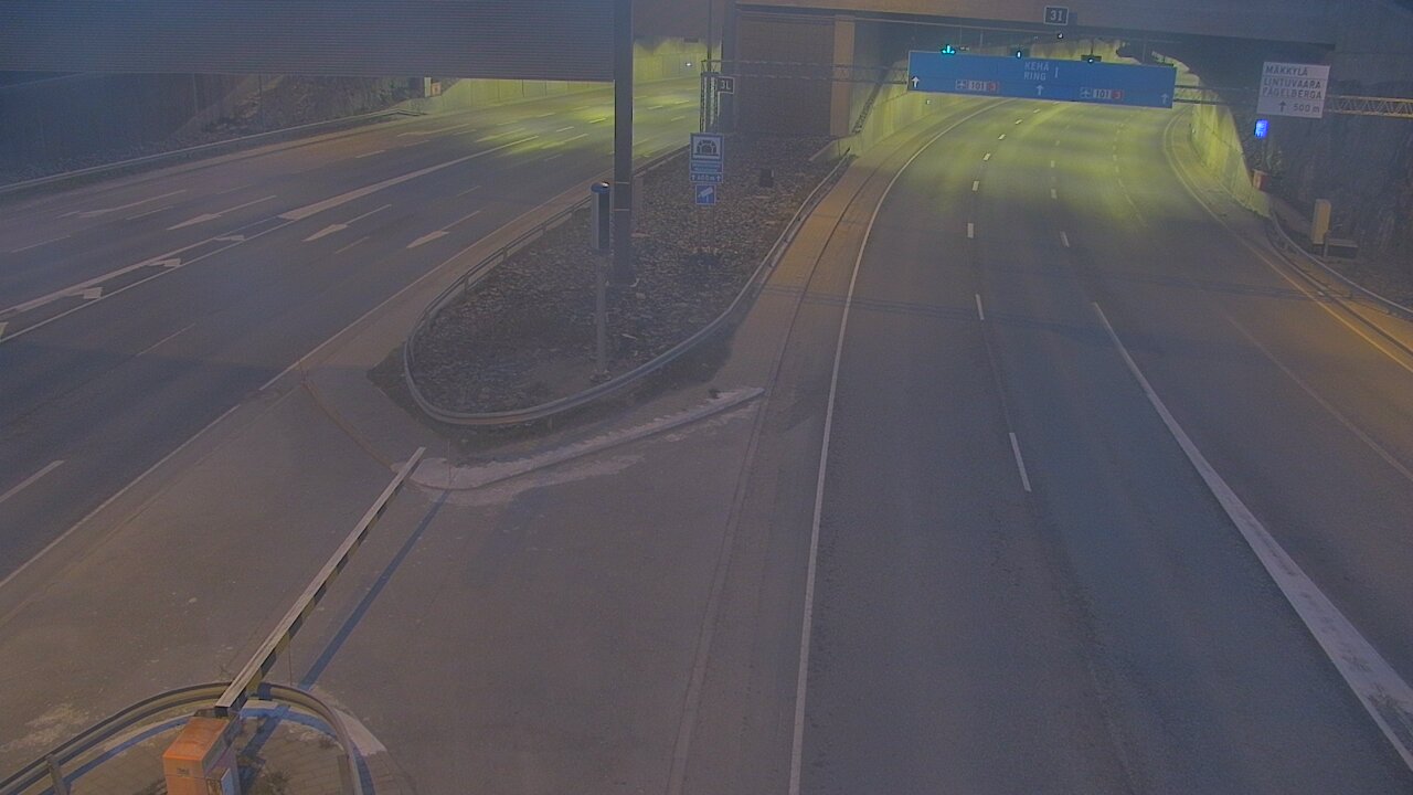Weather Camera Image Väg 101 Mestarintunneli, puomi, Espoo, Uusimaa