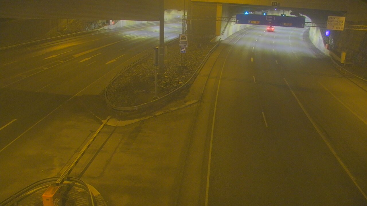 Weather Camera Image Väg 101 Mestarintunneli, puomi, Espoo, Uusimaa