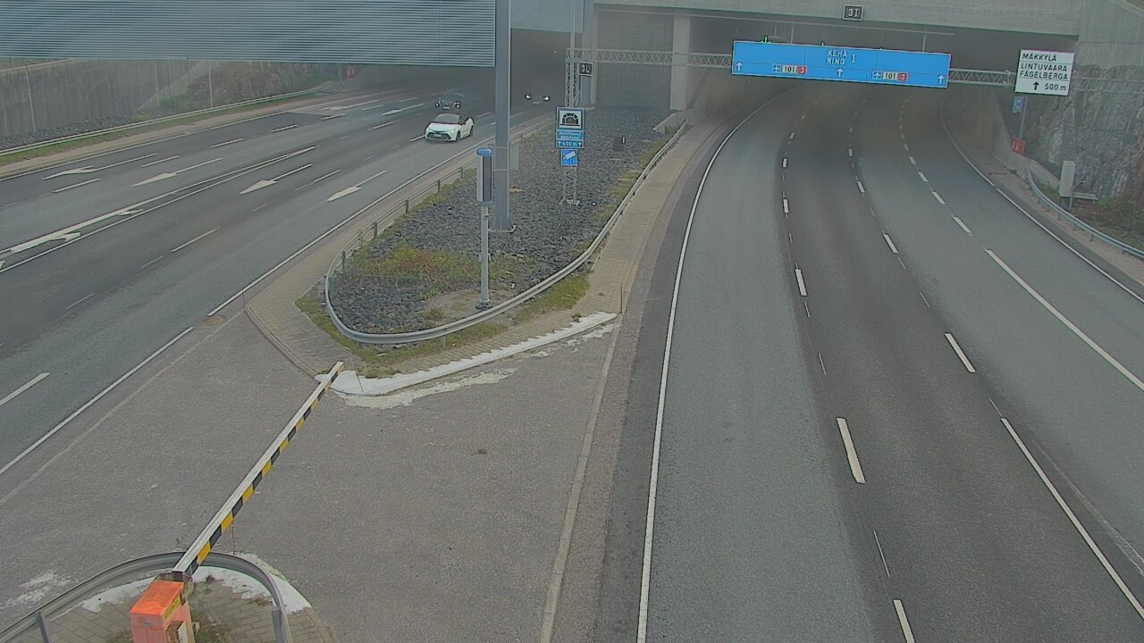 Weather Camera Image Väg 101 Mestarintunneli, puomi, Espoo, Uusimaa