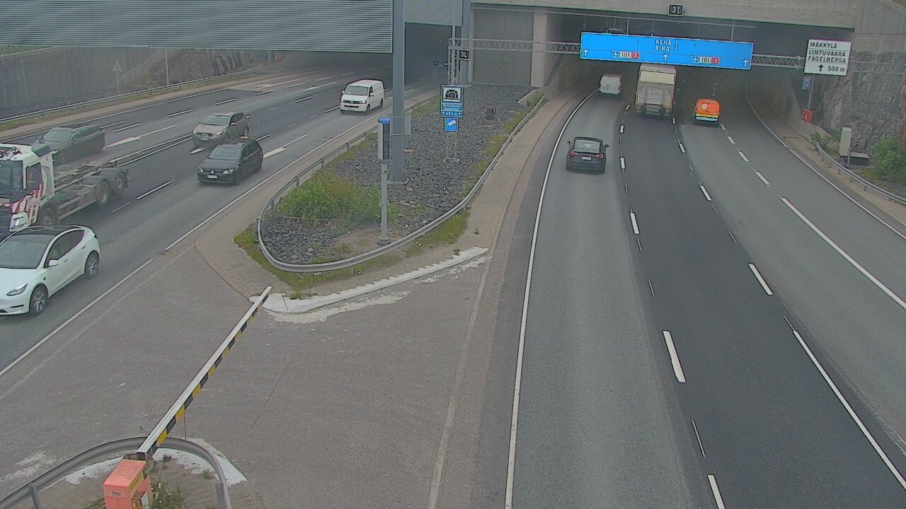 Weather Camera Image Road 101 Mestarintunneli, puomi, Espoo, Uusimaa