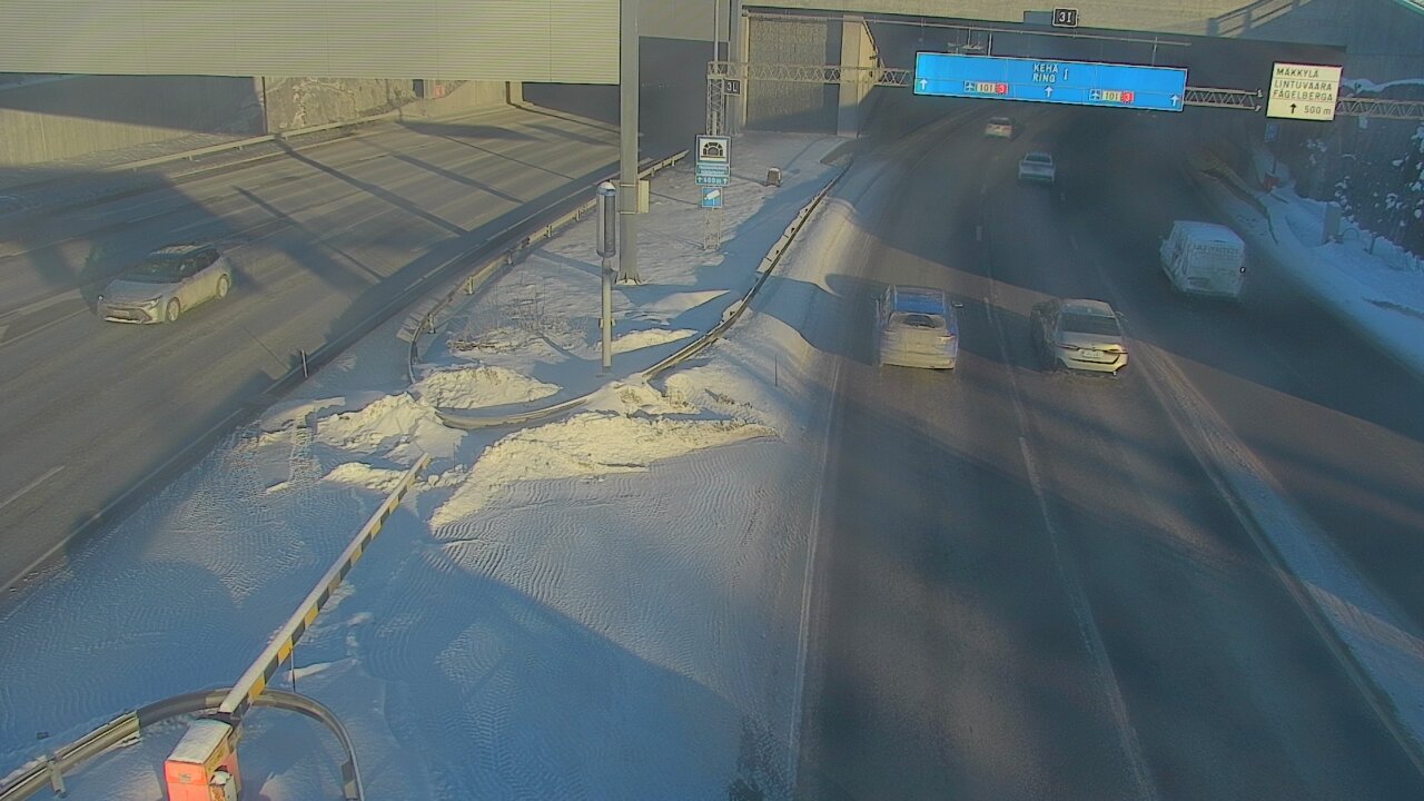 Weather Camera Image Road 101 Mestarintunneli, puomi, Espoo, Uusimaa