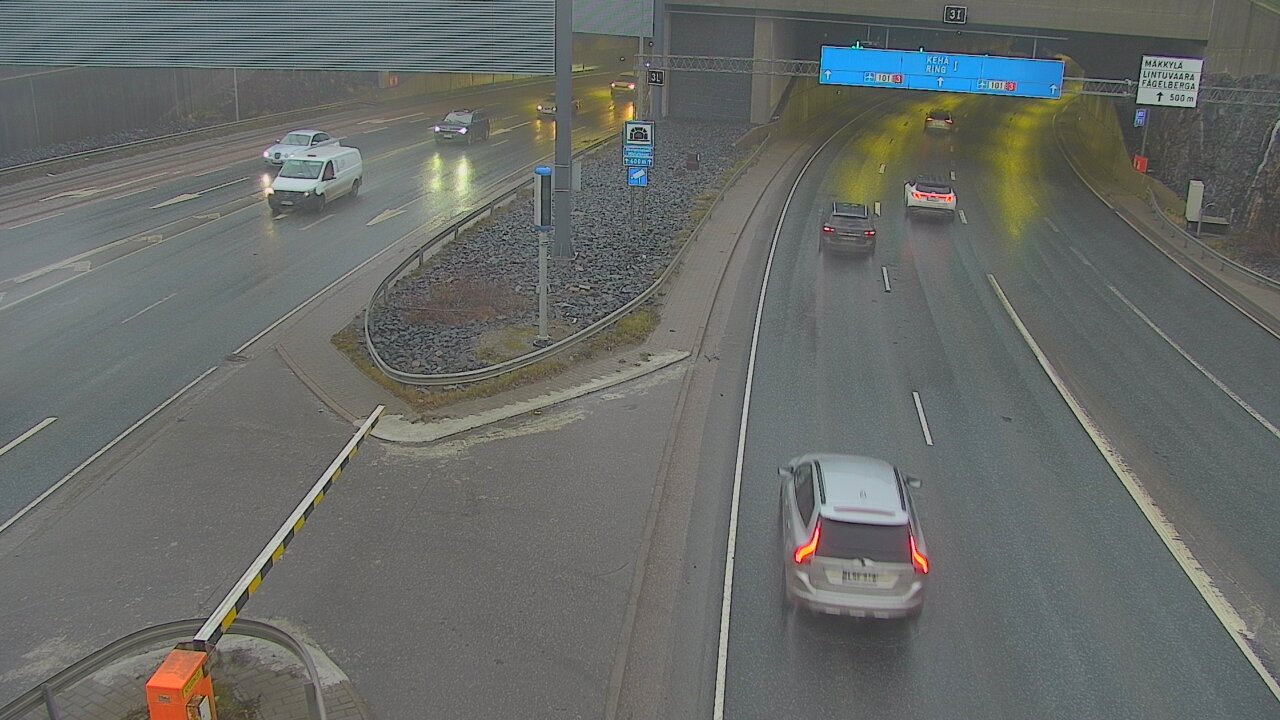 Weather Camera Image Väg 101 Mestarintunneli, puomi, Espoo, Uusimaa