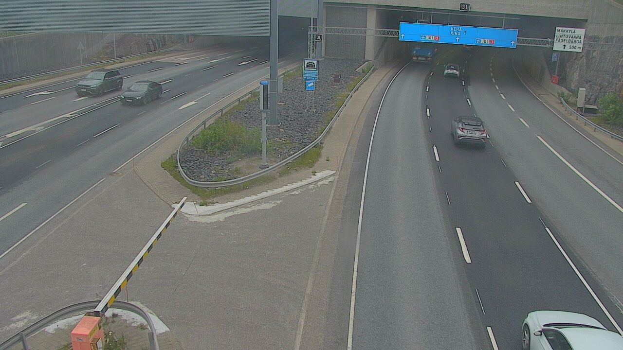 Weather Camera Image Road 101 Mestarintunneli, puomi, Espoo, Uusimaa