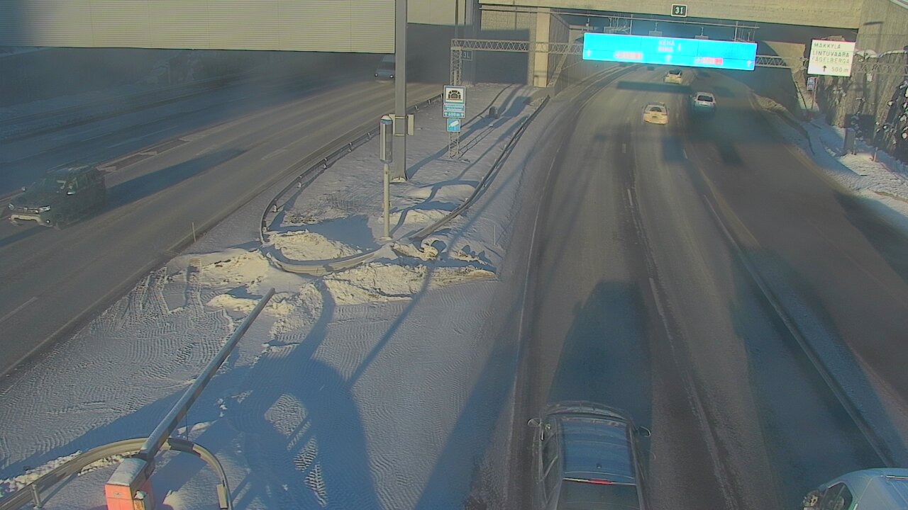 Weather Camera Image Road 101 Mestarintunneli, puomi, Espoo, Uusimaa