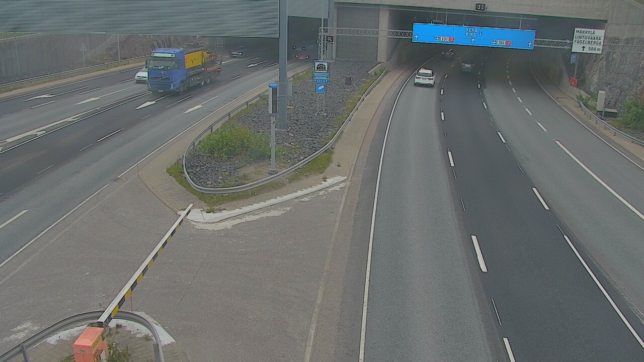 Weather Camera Image Road 101 Mestarintunneli, puomi, Espoo, Uusimaa