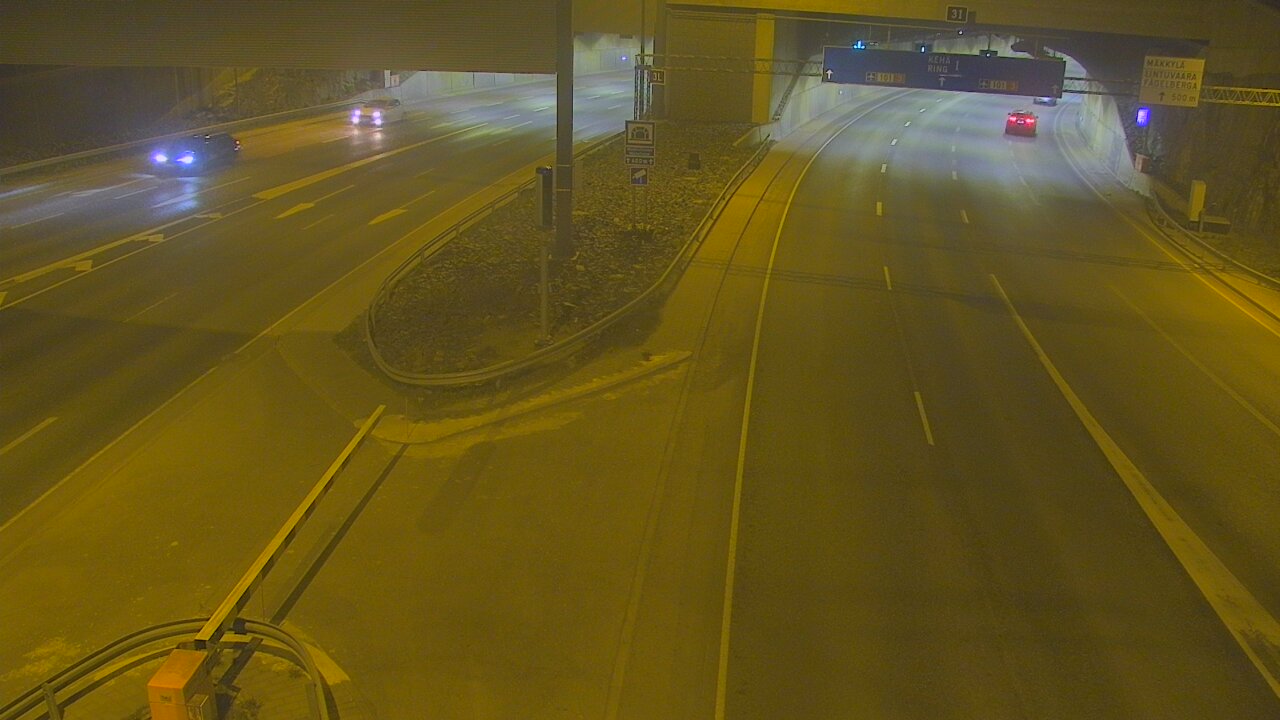 Weather Camera Image Road 101 Mestarintunneli, puomi, Espoo, Uusimaa