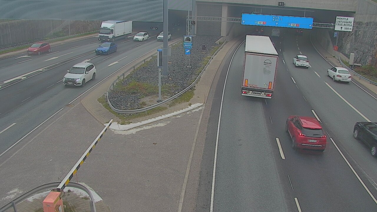Weather Camera Image Road 101 Mestarintunneli, puomi, Espoo, Uusimaa