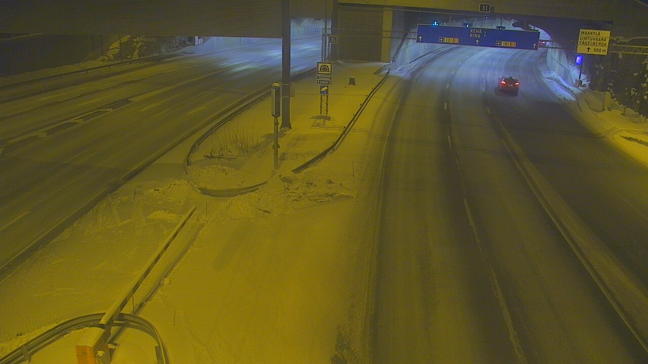 Weather Camera Image Road 101 Mestarintunneli, puomi, Espoo, Uusimaa