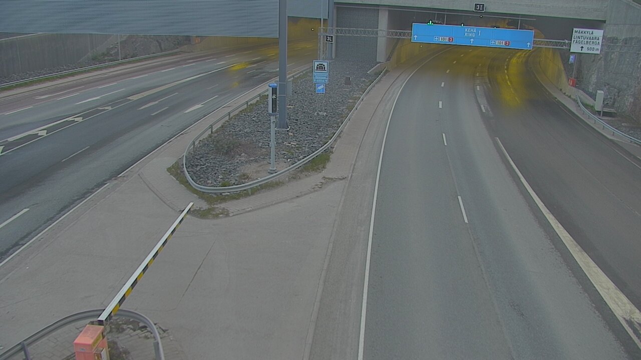 Weather Camera Image Väg 101 Mestarintunneli, puomi, Espoo, Uusimaa