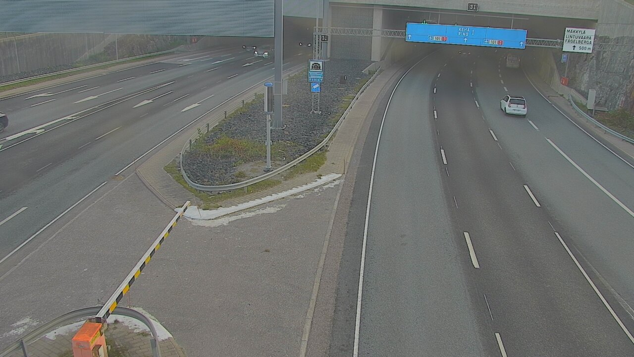 Weather Camera Image Väg 101 Mestarintunneli, puomi, Espoo, Uusimaa