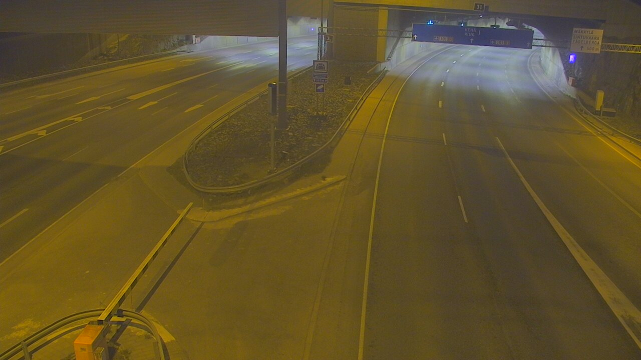 Weather Camera Image Väg 101 Mestarintunneli, puomi, Espoo, Uusimaa