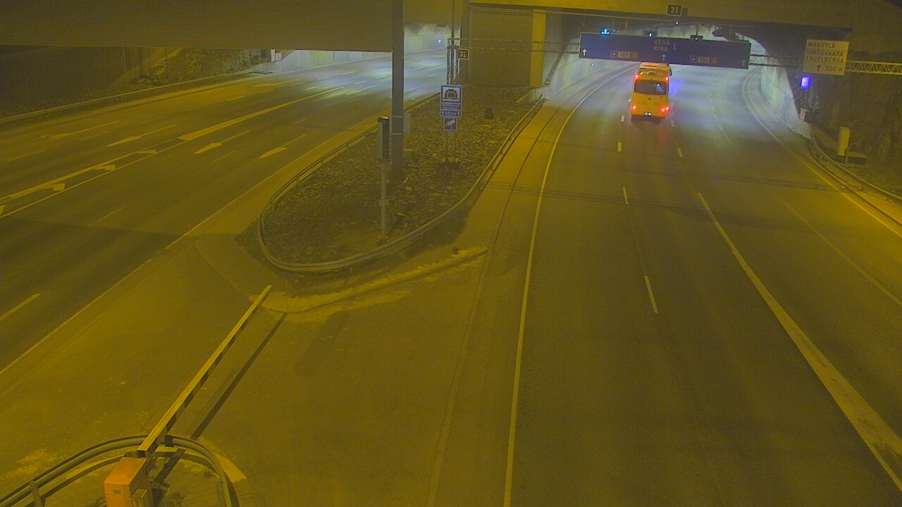 Weather Camera Image Road 101 Mestarintunneli, puomi, Espoo, Uusimaa