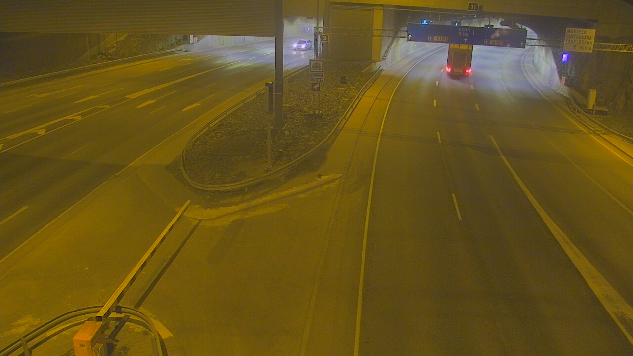 Weather Camera Image Road 101 Mestarintunneli, puomi, Espoo, Uusimaa