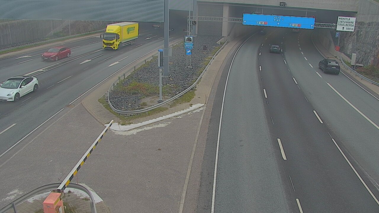 Weather Camera Image Road 101 Mestarintunneli, puomi, Espoo, Uusimaa