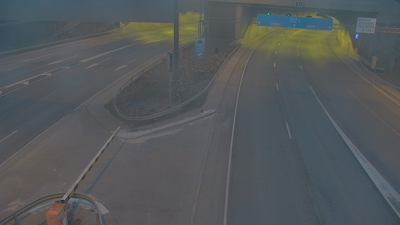 Weather Camera Image Väg 101 Mestarintunneli, puomi, Espoo, Uusimaa
