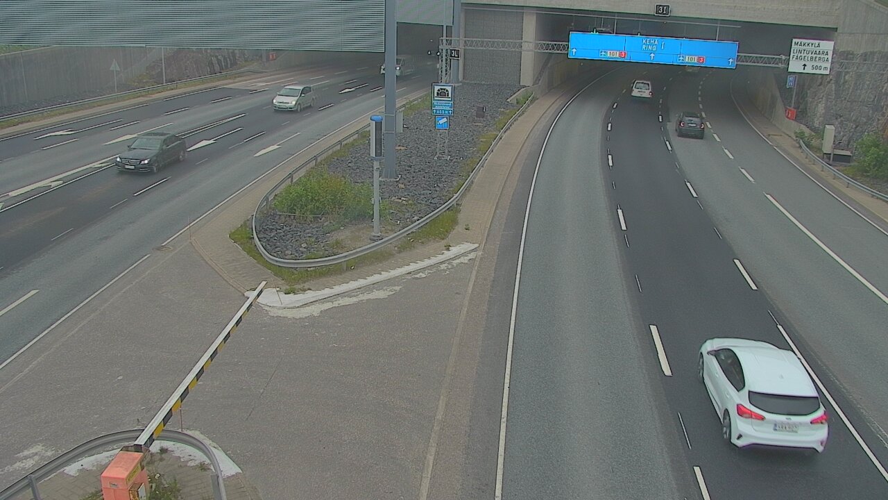 Weather Camera Image Road 101 Mestarintunneli, puomi, Espoo, Uusimaa