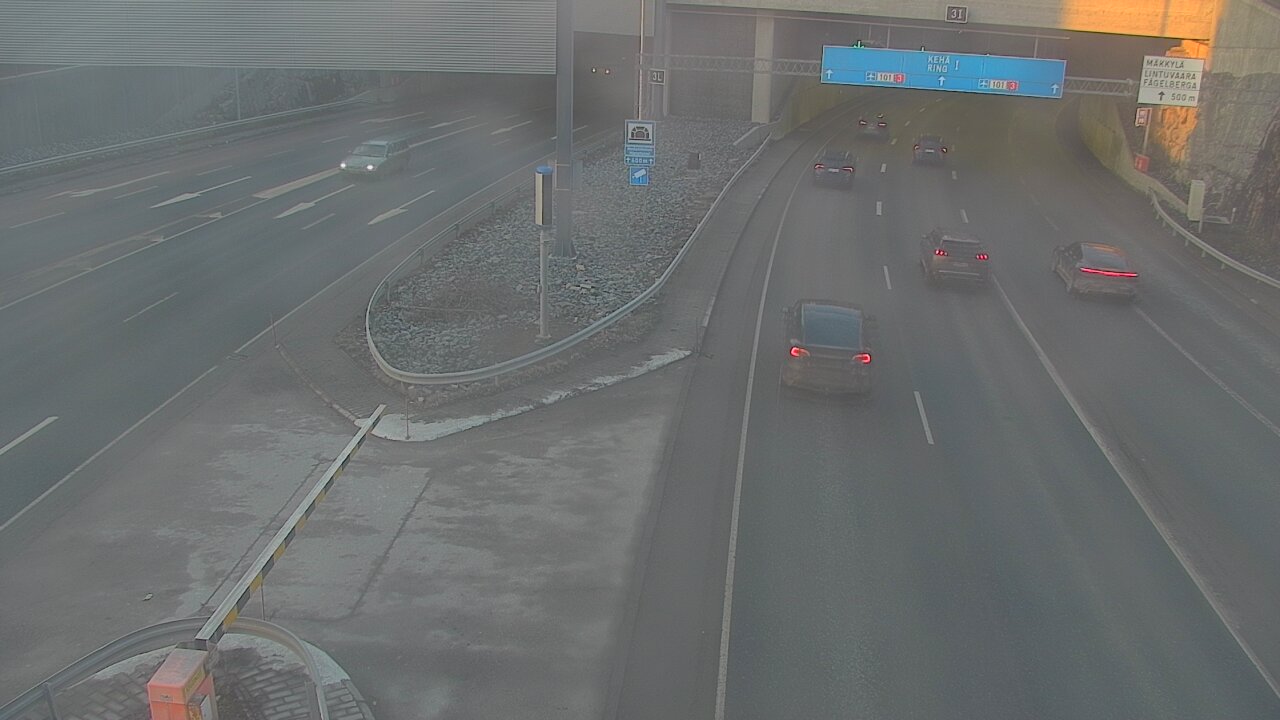 Weather Camera Image Väg 101 Mestarintunneli, puomi, Espoo, Uusimaa