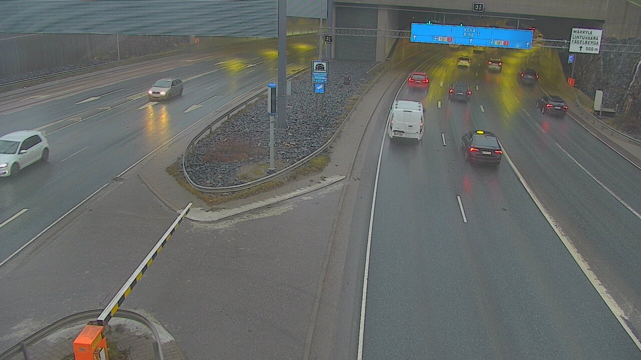 Weather Camera Image Väg 101 Mestarintunneli, puomi, Espoo, Uusimaa